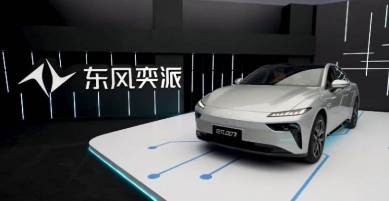 索尼推出30周年纪念版PS5 涂装设计回归一代经典